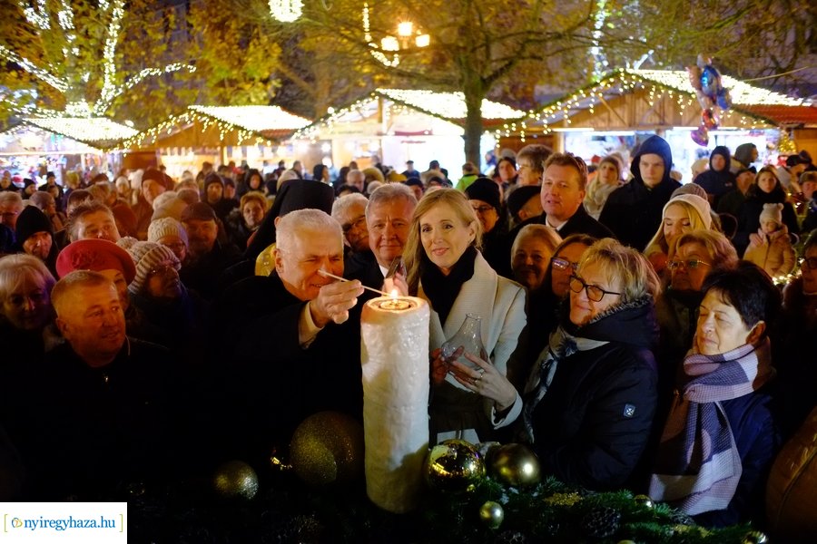 Advent első gyertyája 2023