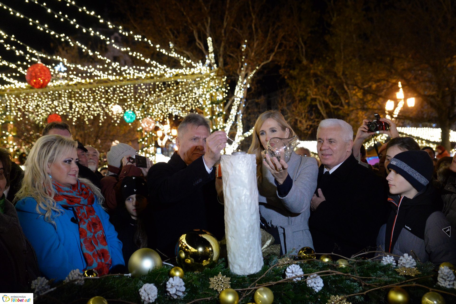 Advent első vasárnapján Nyíregyháza ünnepi díszben