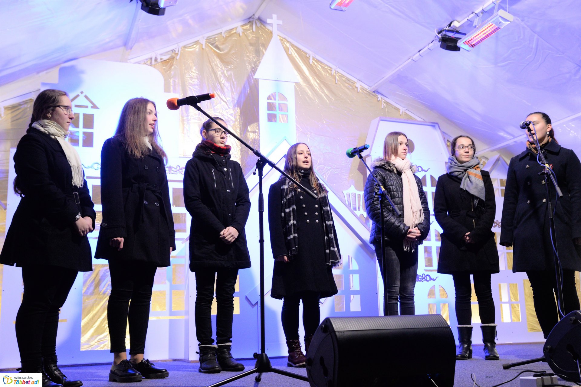 Advent első vasárnapján Nyíregyháza ünnepi díszben