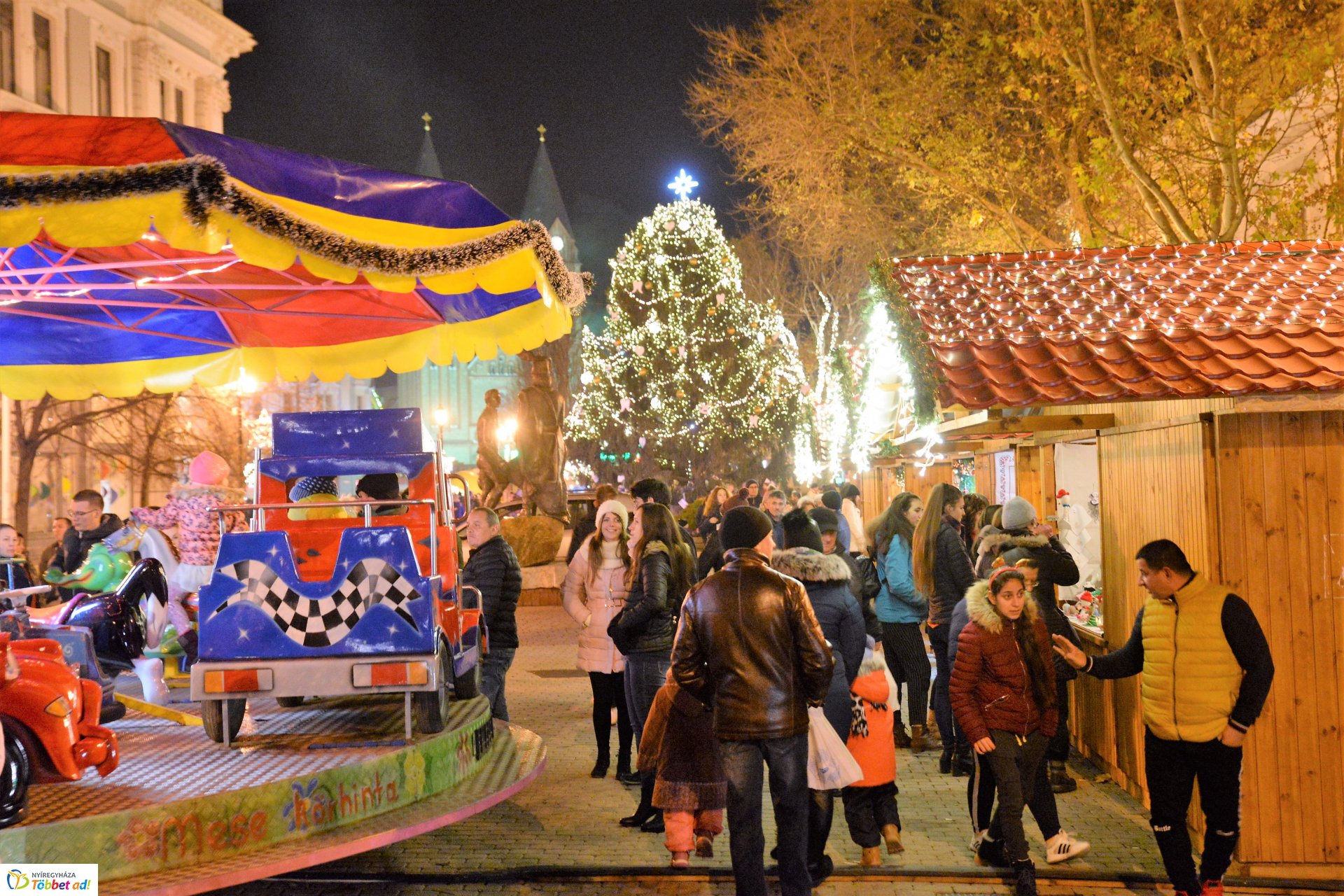 Advent első vasárnapján Nyíregyháza ünnepi díszben