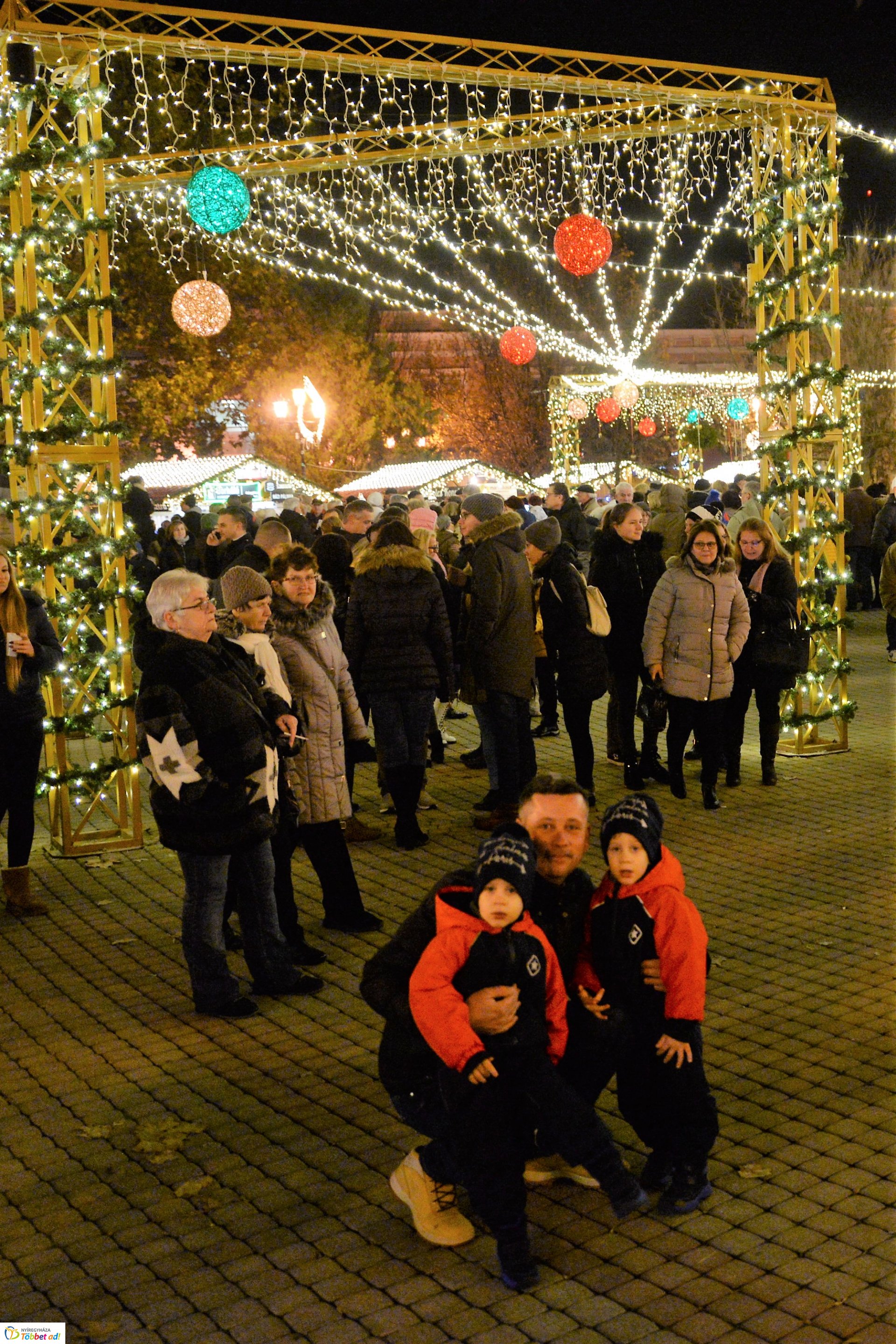 Advent első vasárnapján Nyíregyháza ünnepi díszben