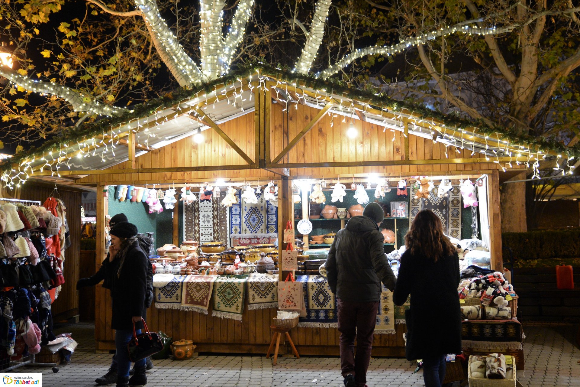 Advent első vasárnapján Nyíregyháza ünnepi díszben