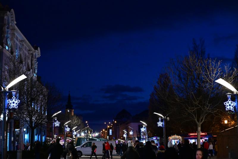 Advent harmadik gyertyagyújtása a Kossuth téren 2024