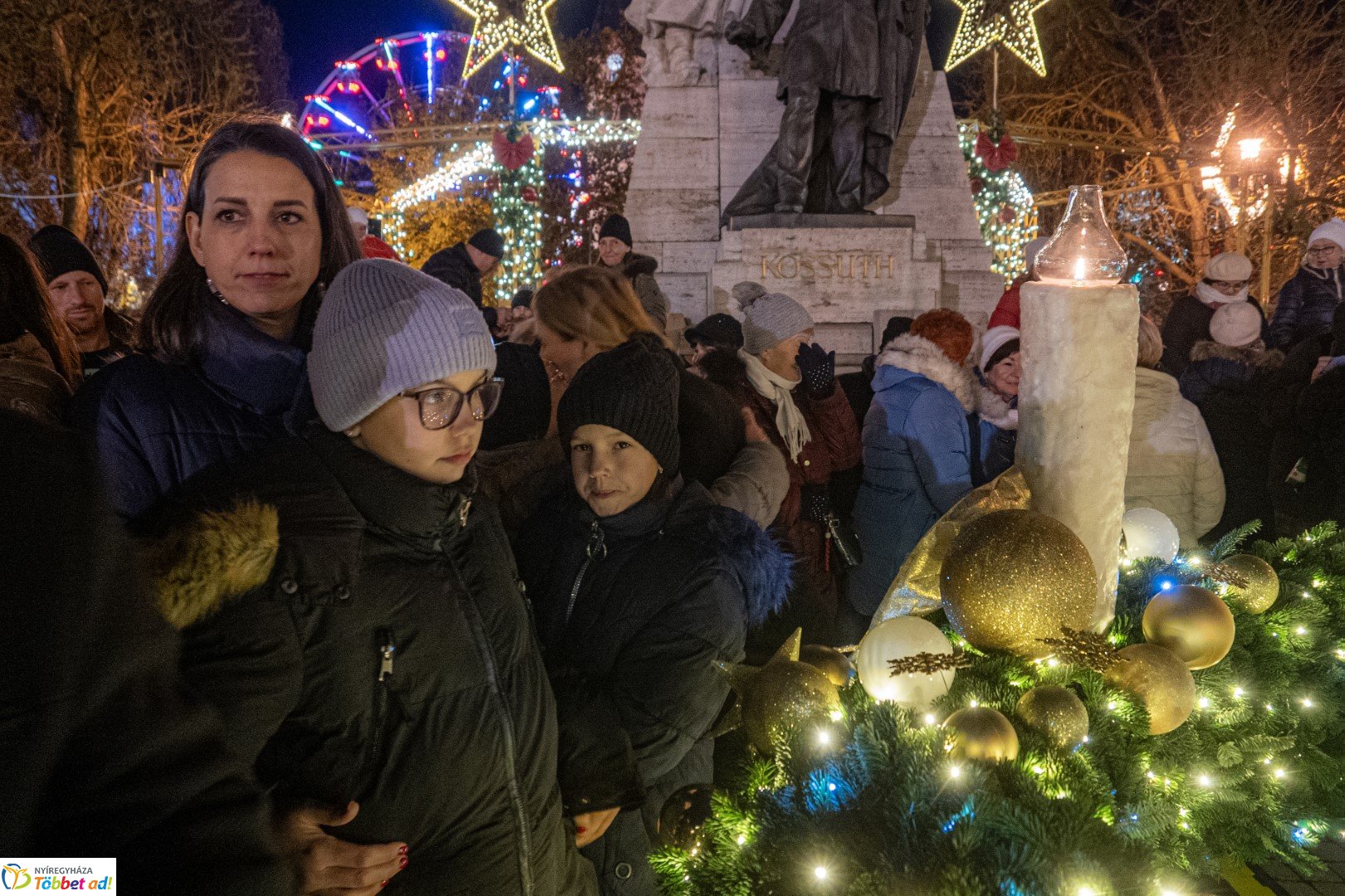Így gyújtották meg advent második gyertyáját a Kossuth téren!