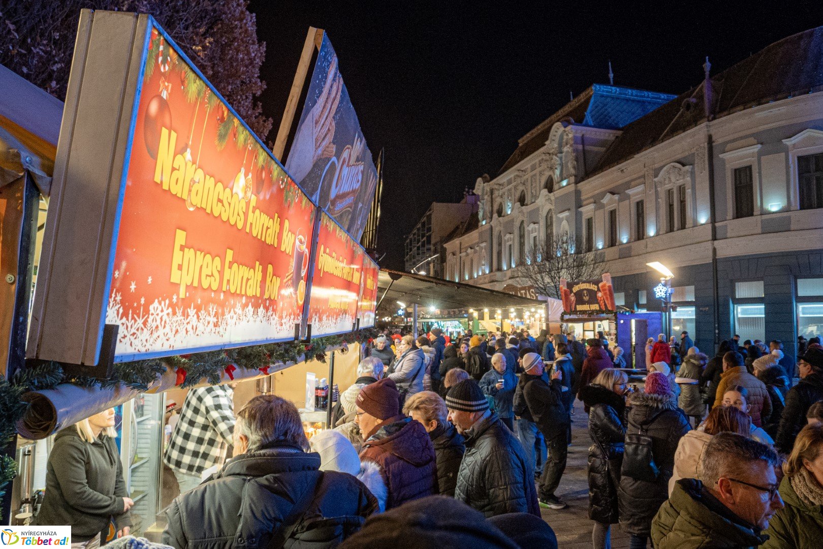 Így gyújtották meg advent második gyertyáját a Kossuth téren!