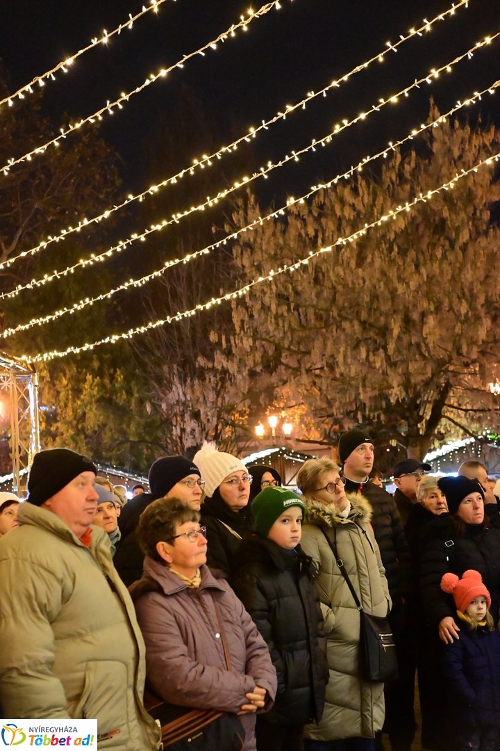 Advent negyedik gyertyája 2025