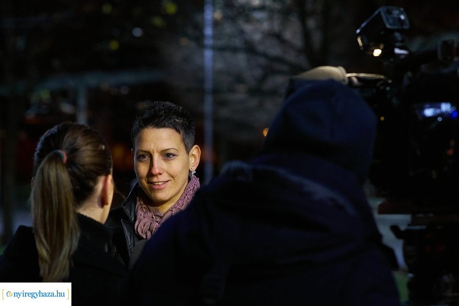 Adventi fény kivilágítása a Jósavárosban