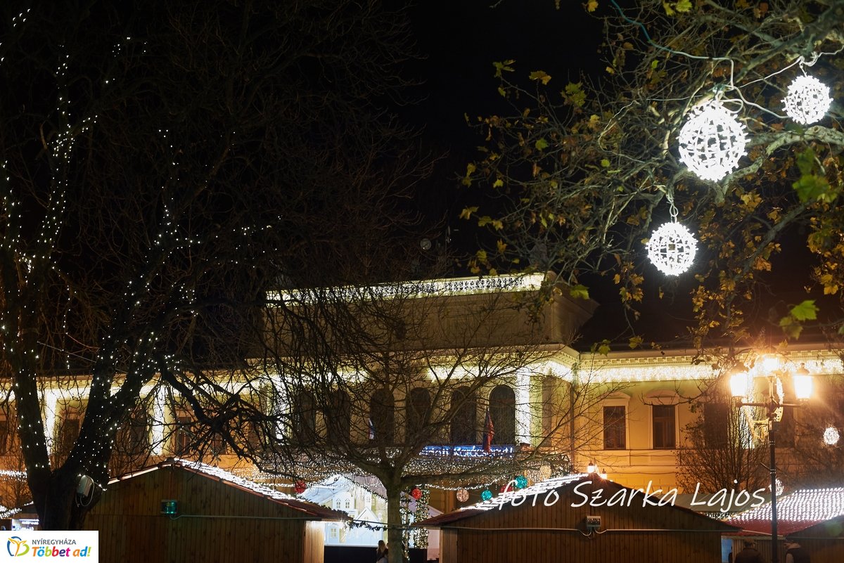 Adventi Fények 2019