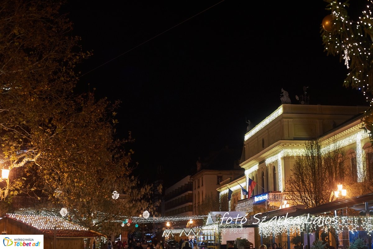 Adventi Fények 2019