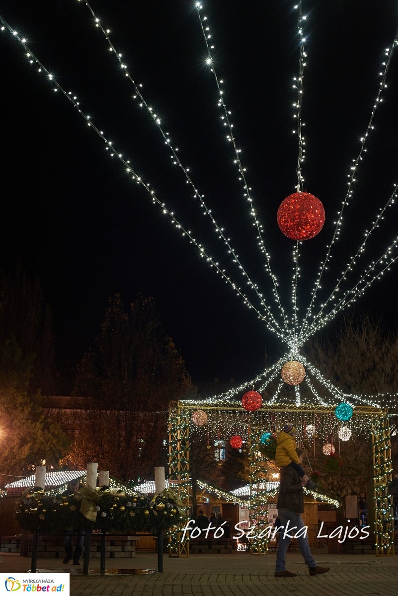 Adventi Fények 2019