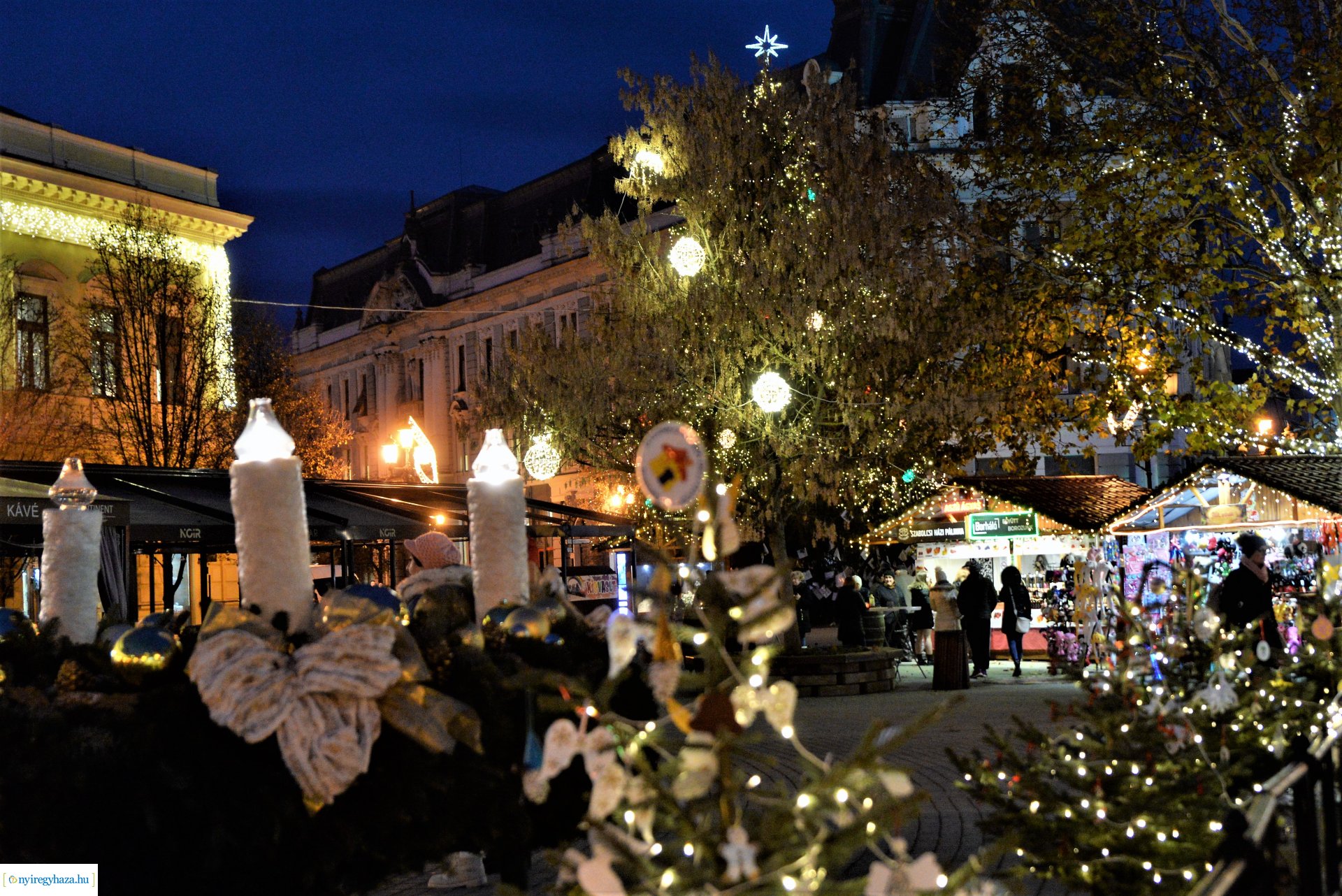 Adventi fények 2022