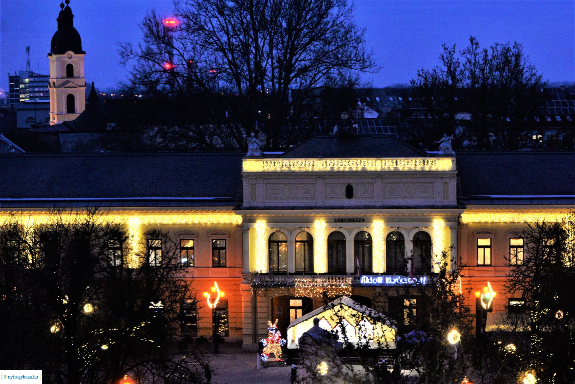 Adventi fények 2022