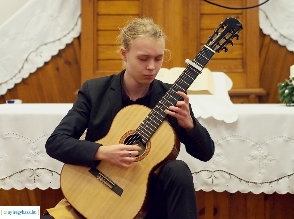 Adventi hangverseny a Református Esték keretein belül