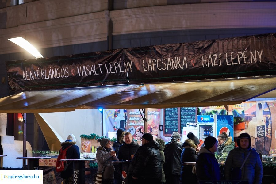 Adventi harmadik gyertyája 2021