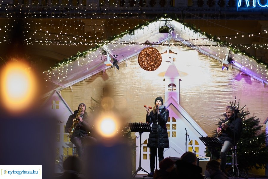 Adventi harmadik gyertyája 2021