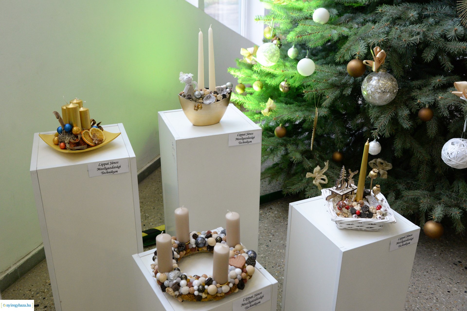 Adventi koszorúverseny eredményhirdetése a Váci Mihály Kulturális Központban