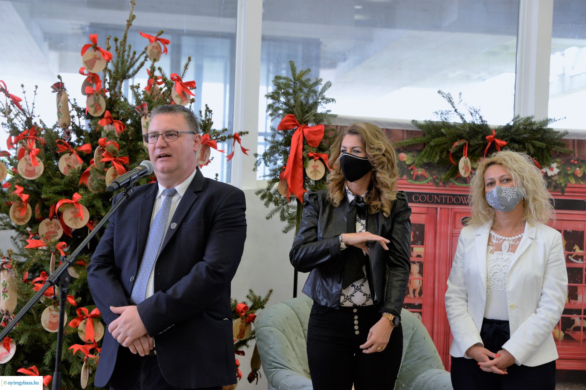 Adventi koszorúverseny eredményhirdetése a Váci Mihály Kulturális Központban