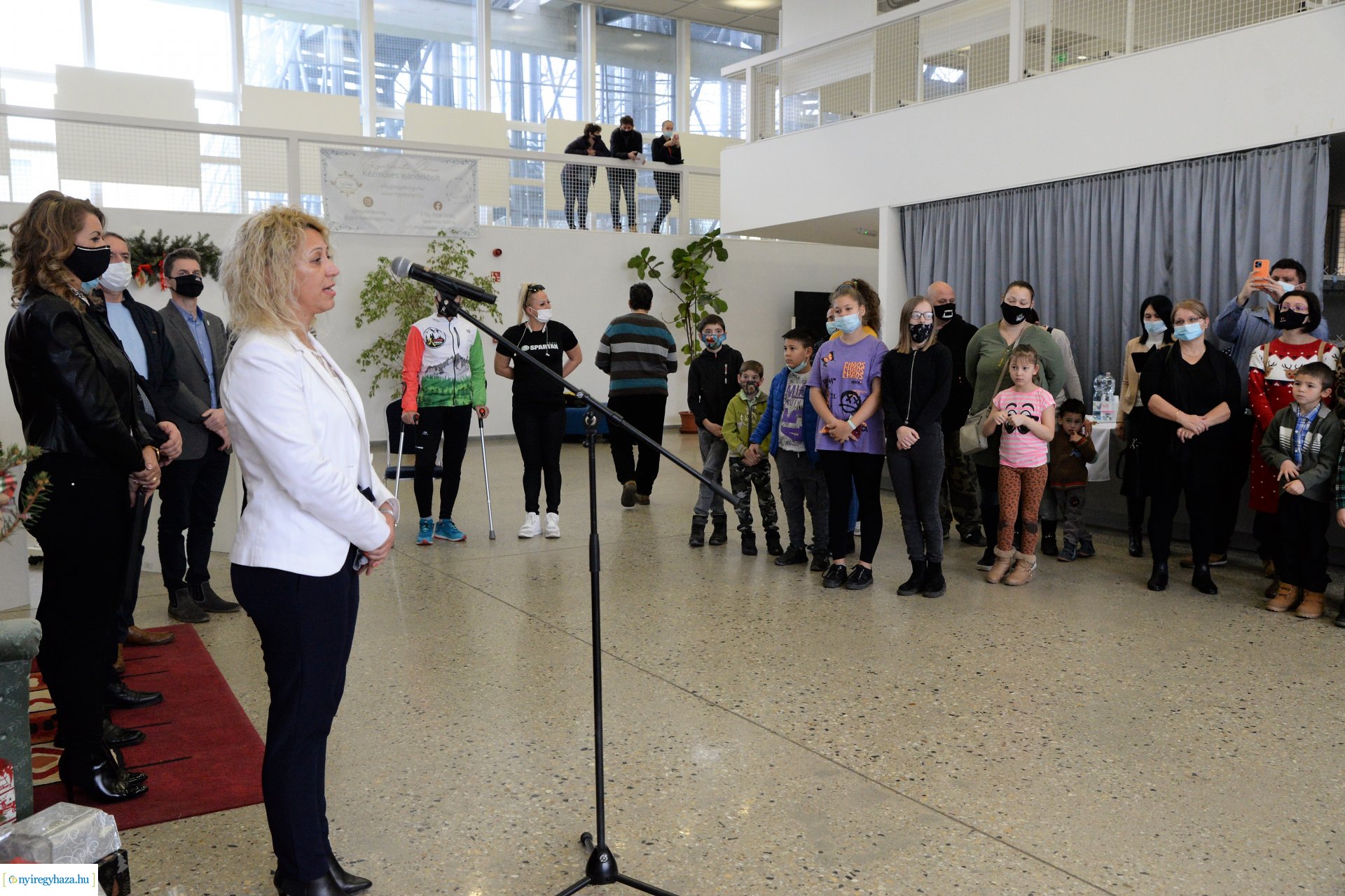 Adventi koszorúverseny eredményhirdetése a Váci Mihály Kulturális Központban