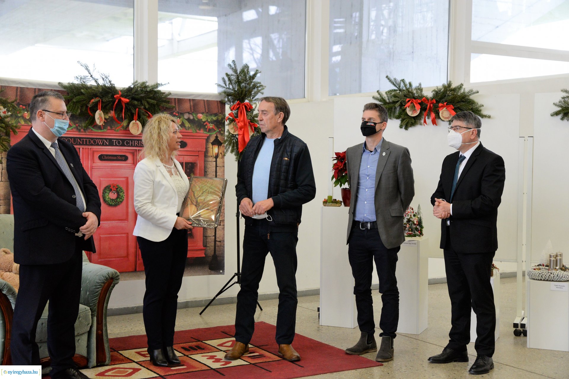 Adventi koszorúverseny eredményhirdetése a Váci Mihály Kulturális Központban