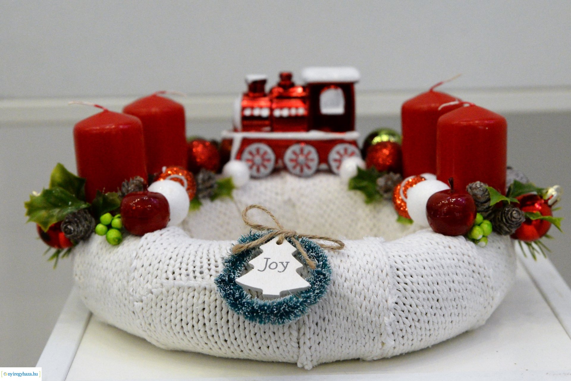 Adventi koszorúverseny eredményhirdetése a Váci Mihály Kulturális Központban