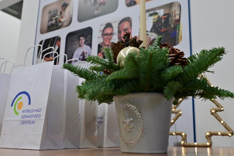 Adventi teadélután az NYSZC-ben