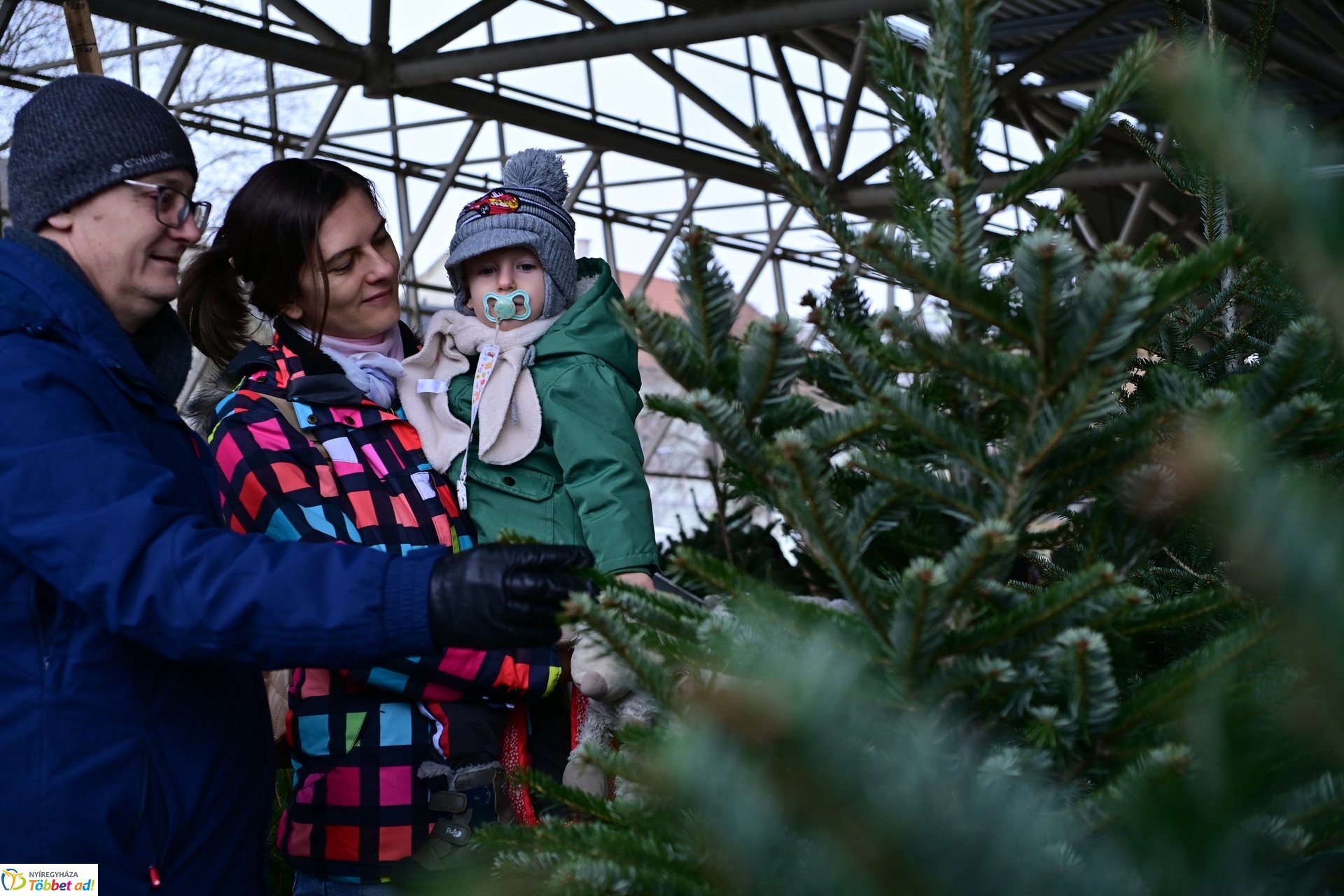 Karácsonyra készülve a Búza téri piacon - 2024