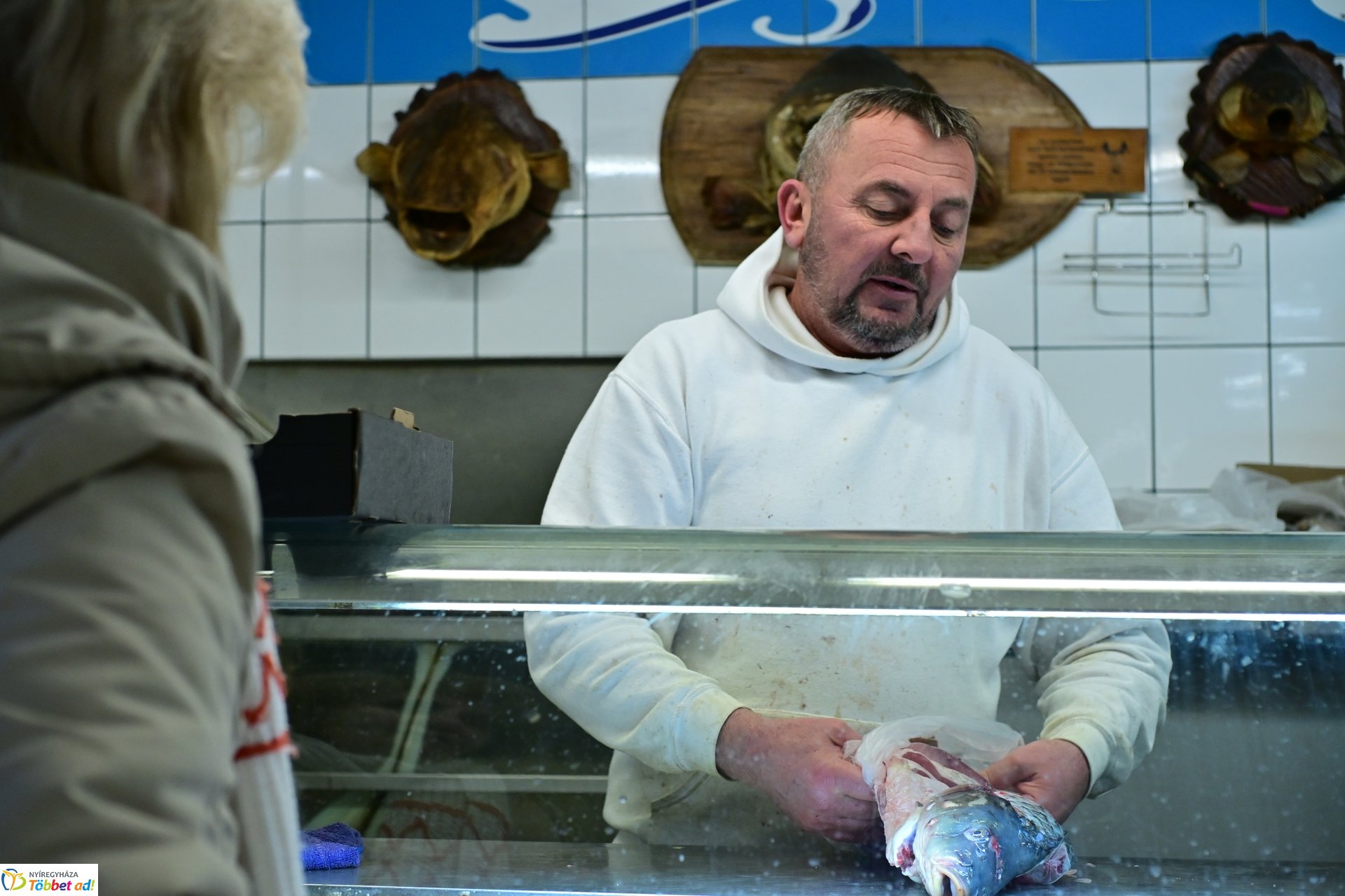 Karácsonyra készülve a Búza téri piacon - 2024