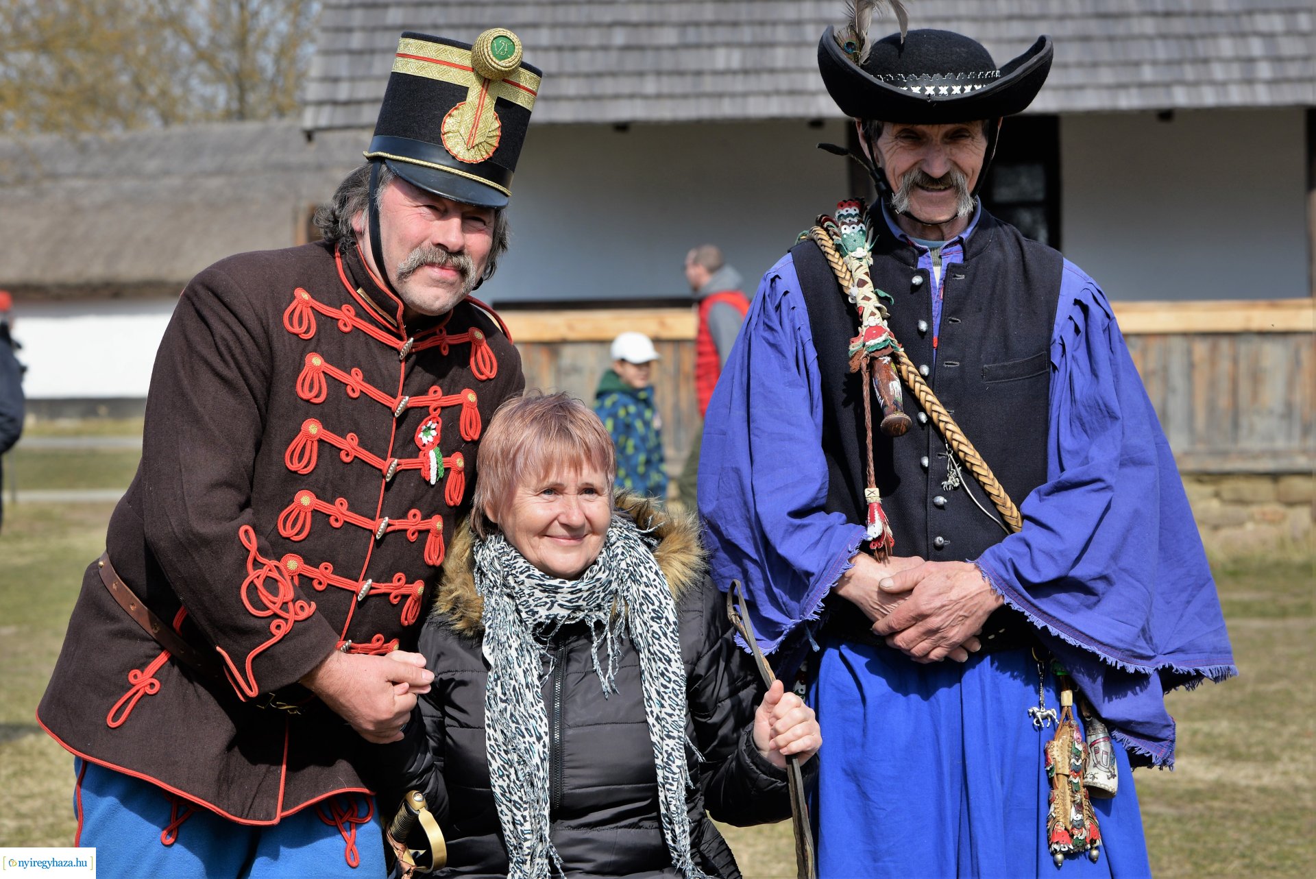 Ágyúdörgés, kiállításmegnyitó, kincsvadászat a Sóstói Múzeumfaluban március 15-én