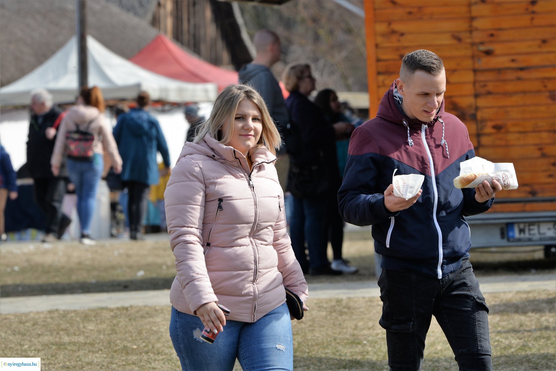 Ágyúdörgés, kiállításmegnyitó, kincsvadászat a Sóstói Múzeumfaluban március 15-én