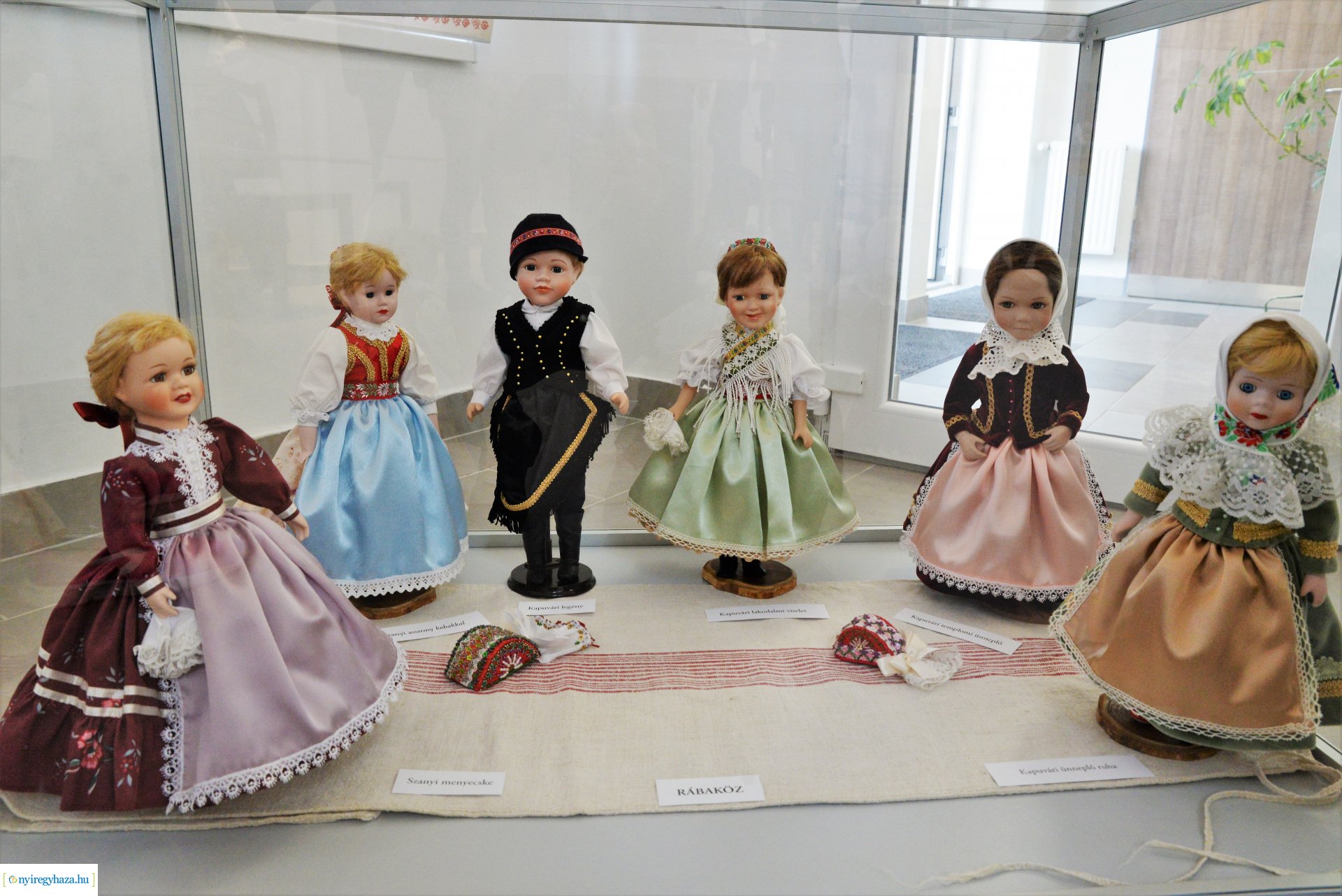 Ágyúdörgés, kiállításmegnyitó, kincsvadászat a Sóstói Múzeumfaluban március 15-én