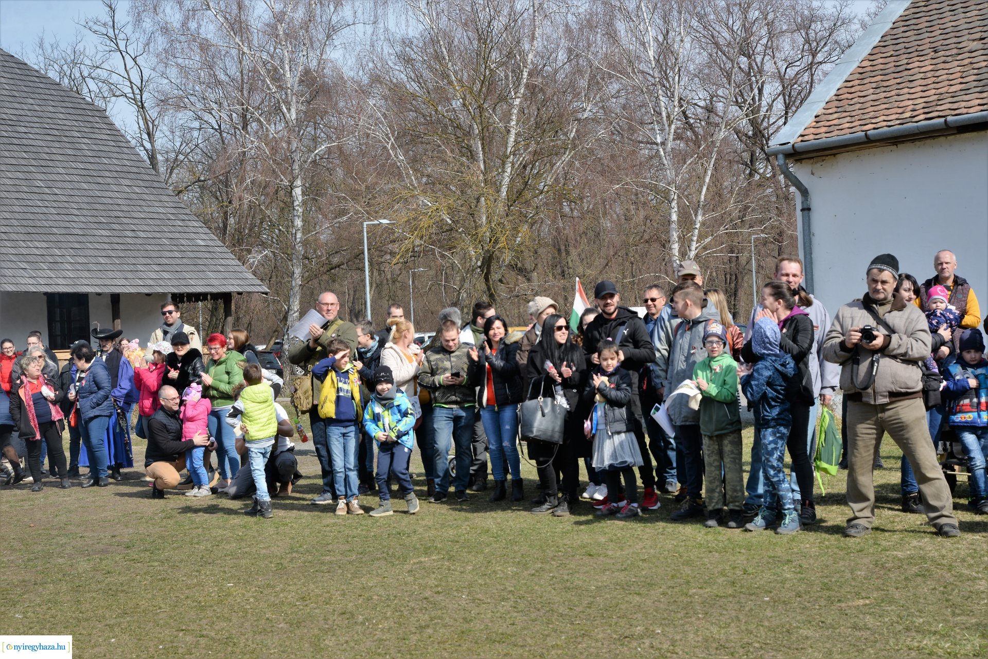 Ágyúdörgés, kiállításmegnyitó, kincsvadászat a Sóstói Múzeumfaluban március 15-én