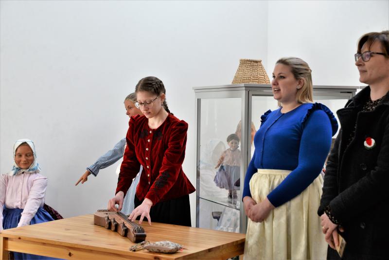 Ágyúdörgés, kiállításmegnyitó, kincsvadászat a Sóstói Múzeumfaluban március 15-én
