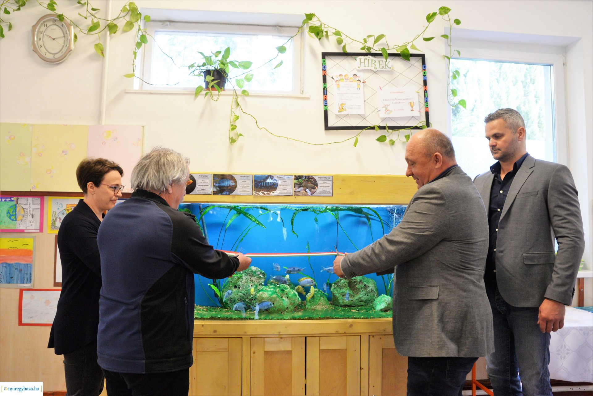 Akvárium átadó ünnepség a Szabó Lőrinc tagintézményben