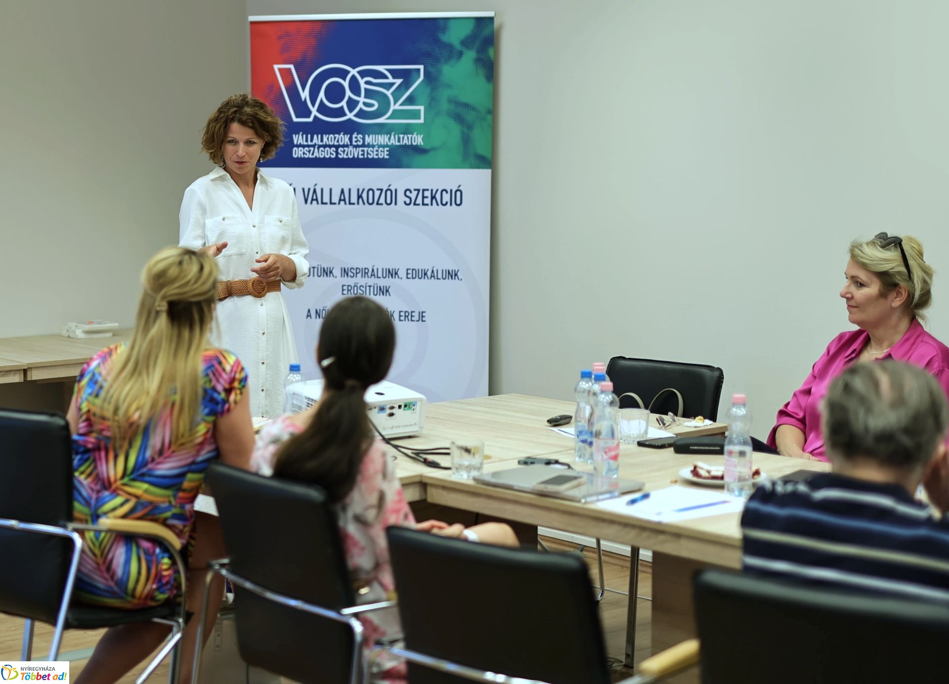 Alakuló ülést tartott a VOSZ női szekciója