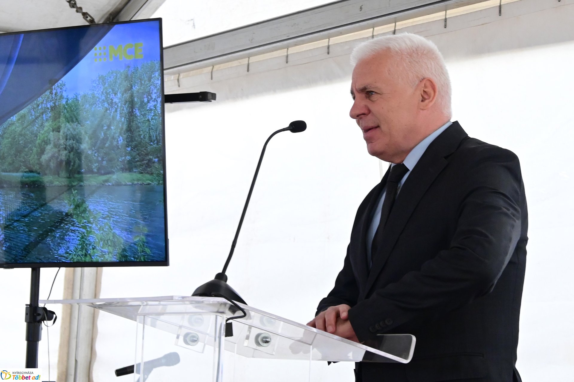 Alapkőletétel - új acélszerkezet-gyártó csarnokot épít az MCE