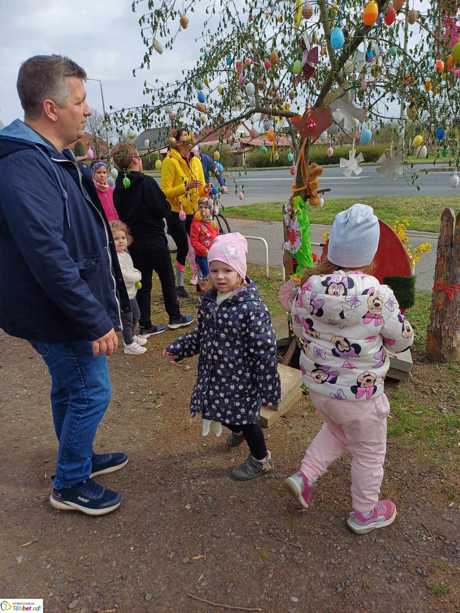 Áldott húsvéti ünnepet kíván az Orosért Közéleti Egyesület!