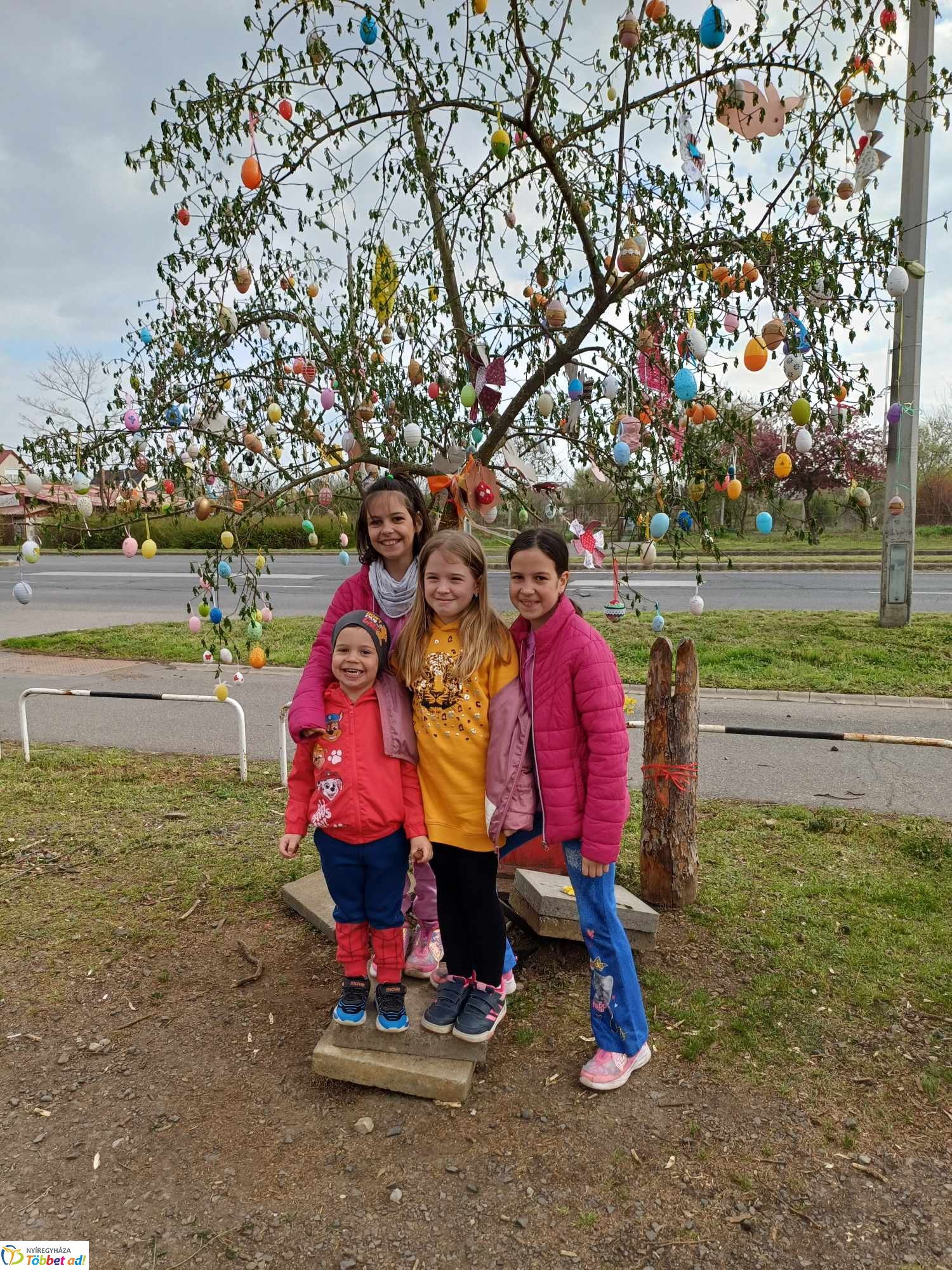 Áldott húsvéti ünnepet kíván az Orosért Közéleti Egyesület!