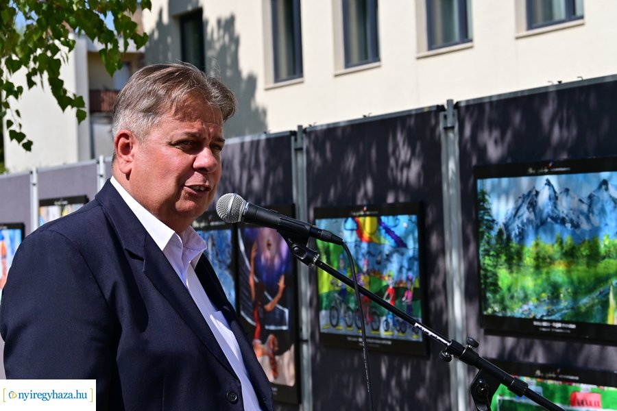 Alkoss szabadon - kiállítás a  Kállay Házban