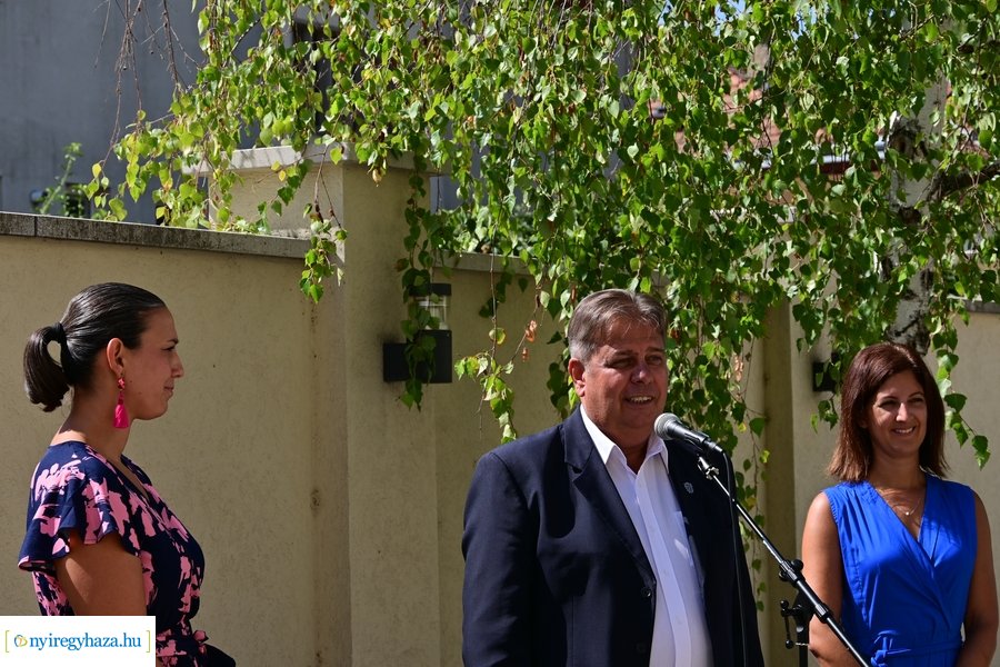 Alkoss szabadon - kiállítás a  Kállay Házban