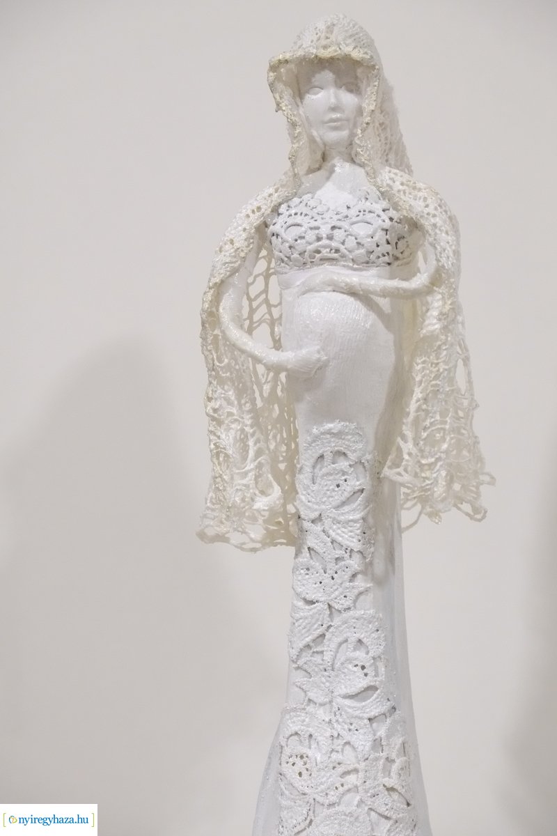 Alkotó idősek - kiállítás a kulturális központban