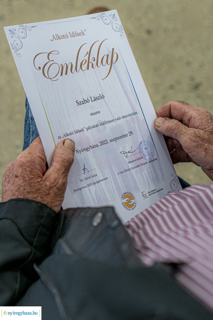 "Alkotó idősek" kiállítás megnyitó a VMKK-ban