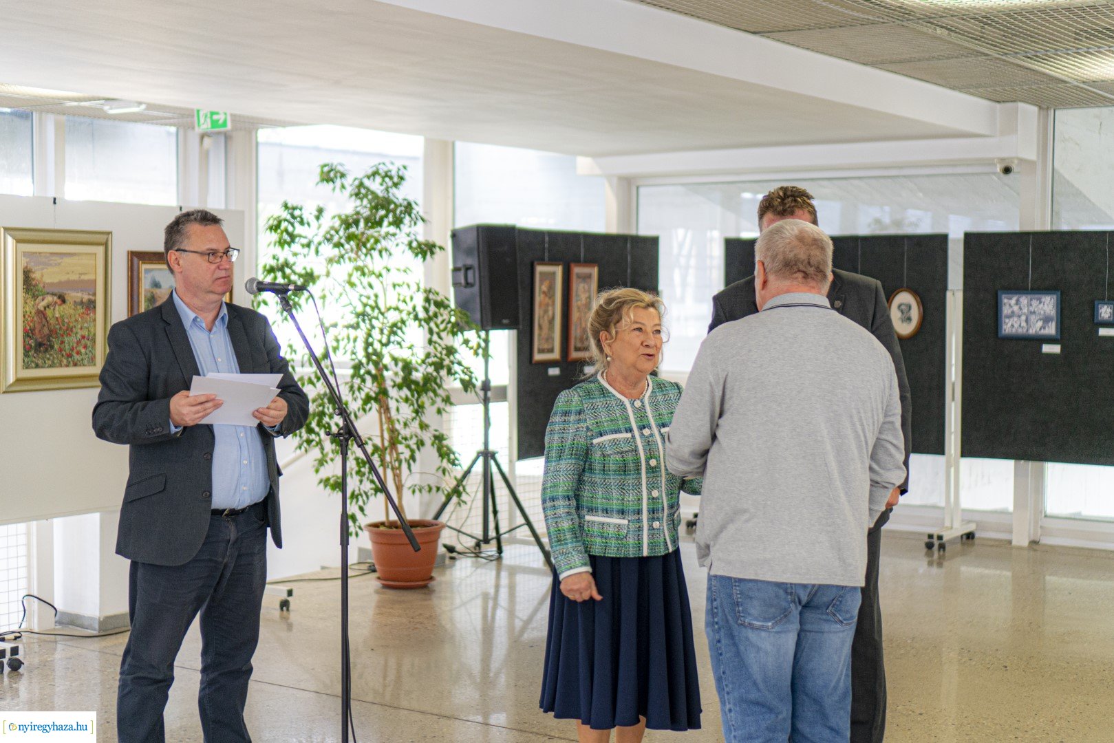 "Alkotó idősek" kiállítás megnyitó a VMKK-ban