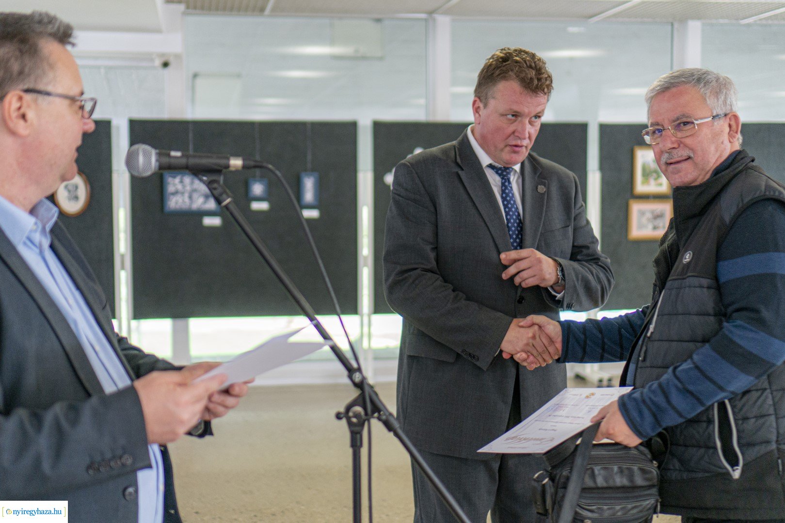 "Alkotó idősek" kiállítás megnyitó a VMKK-ban