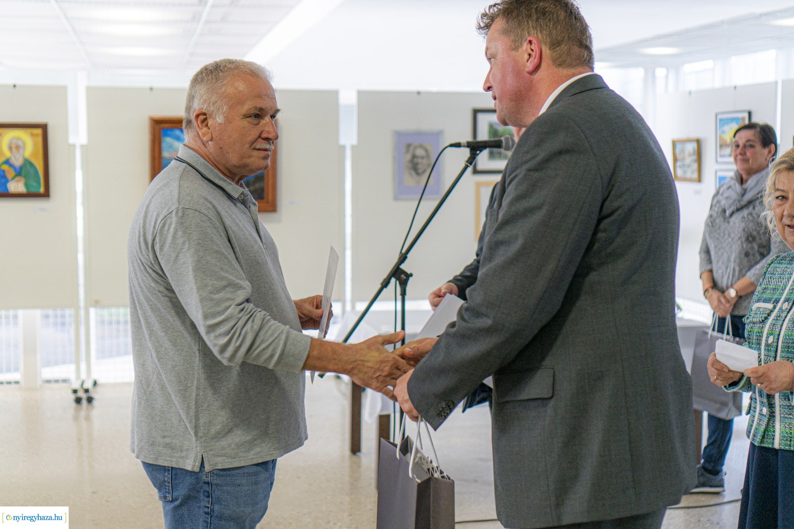 "Alkotó idősek" kiállítás megnyitó a VMKK-ban