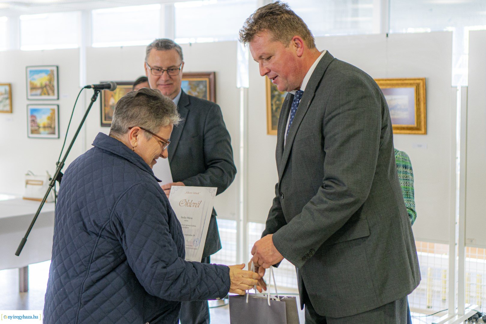 "Alkotó idősek" kiállítás megnyitó a VMKK-ban