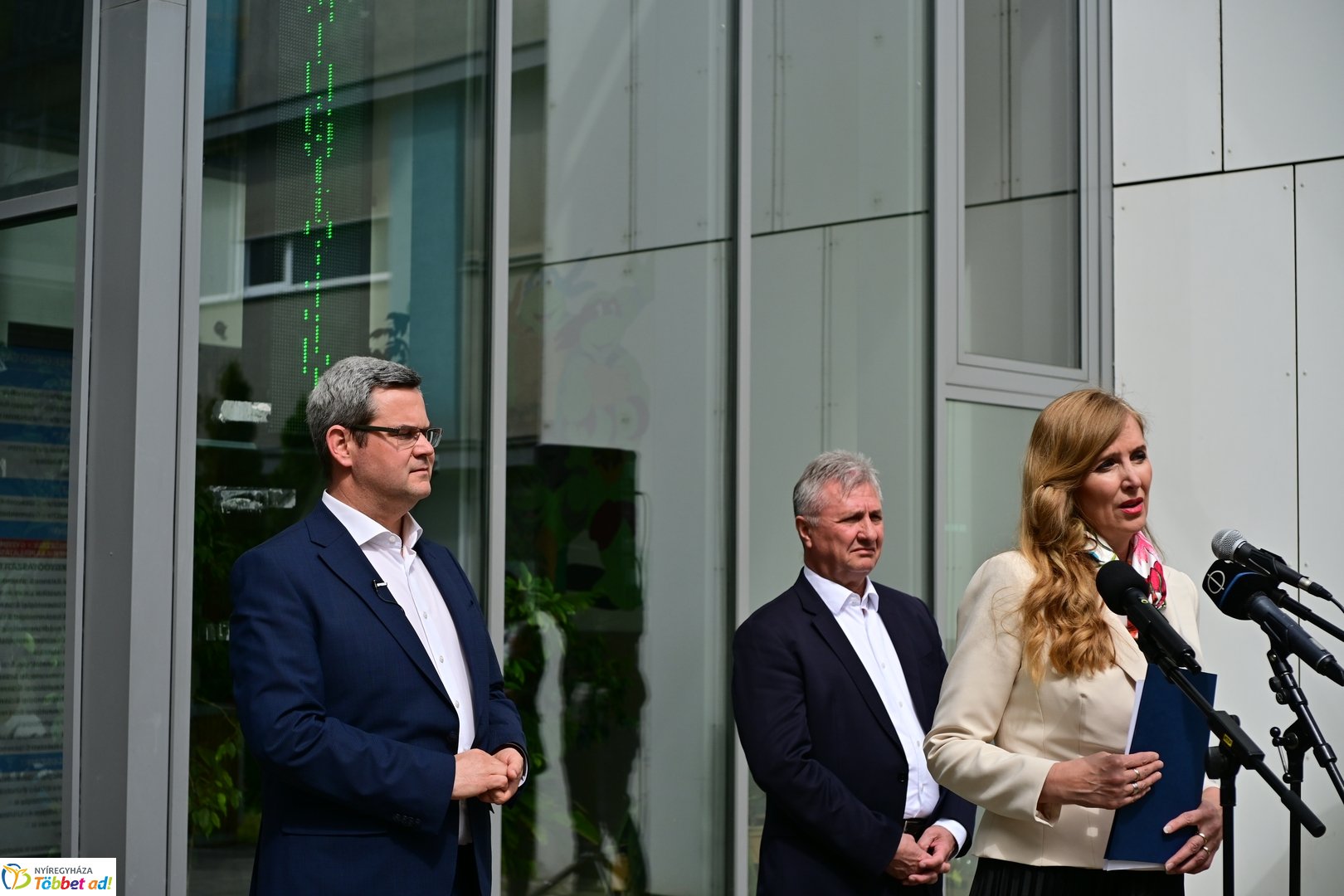 Államtitkári látogatás a Jósa András kórházban 2025 májusában