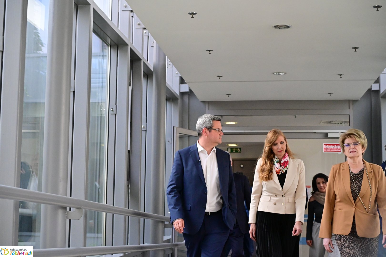 Államtitkári látogatás a Jósa András kórházban 2025 májusában