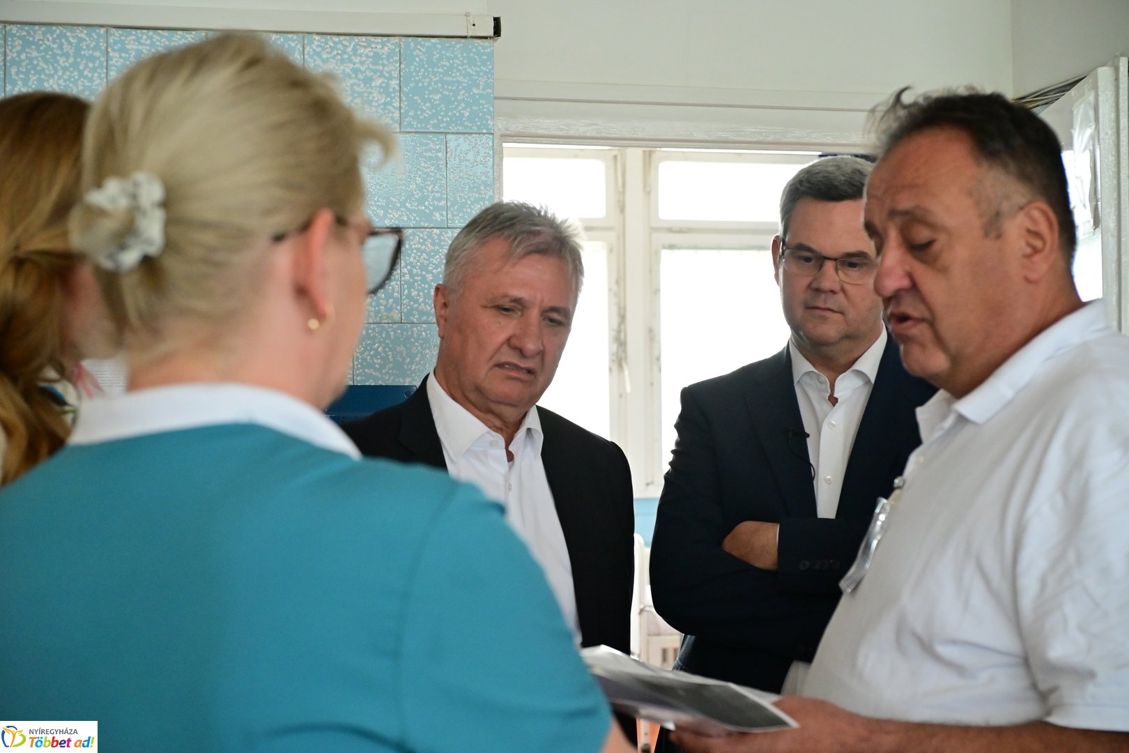 Államtitkári látogatás a Jósa András kórházban 2025 májusában