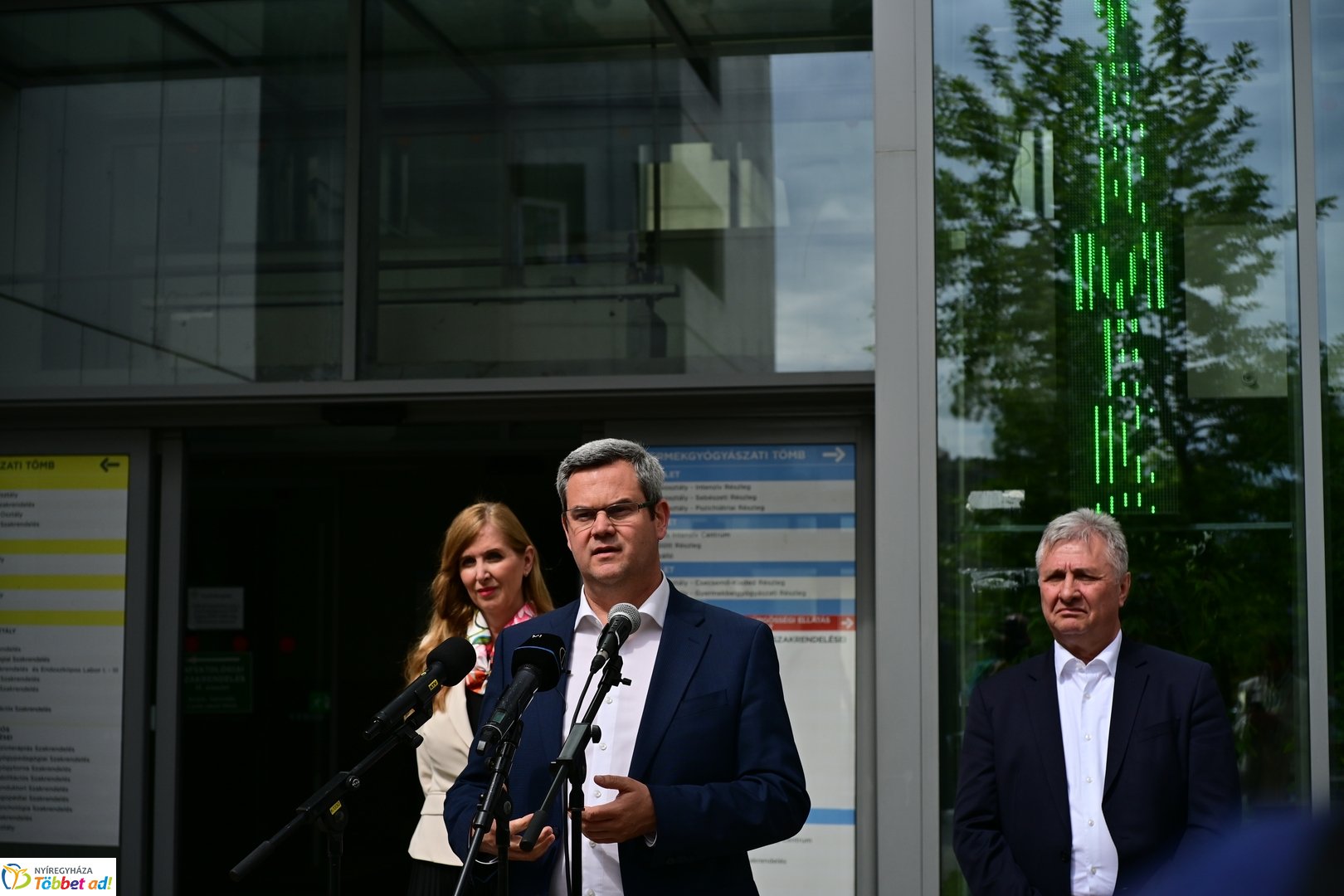 Államtitkári látogatás a Jósa András kórházban 2025 májusában