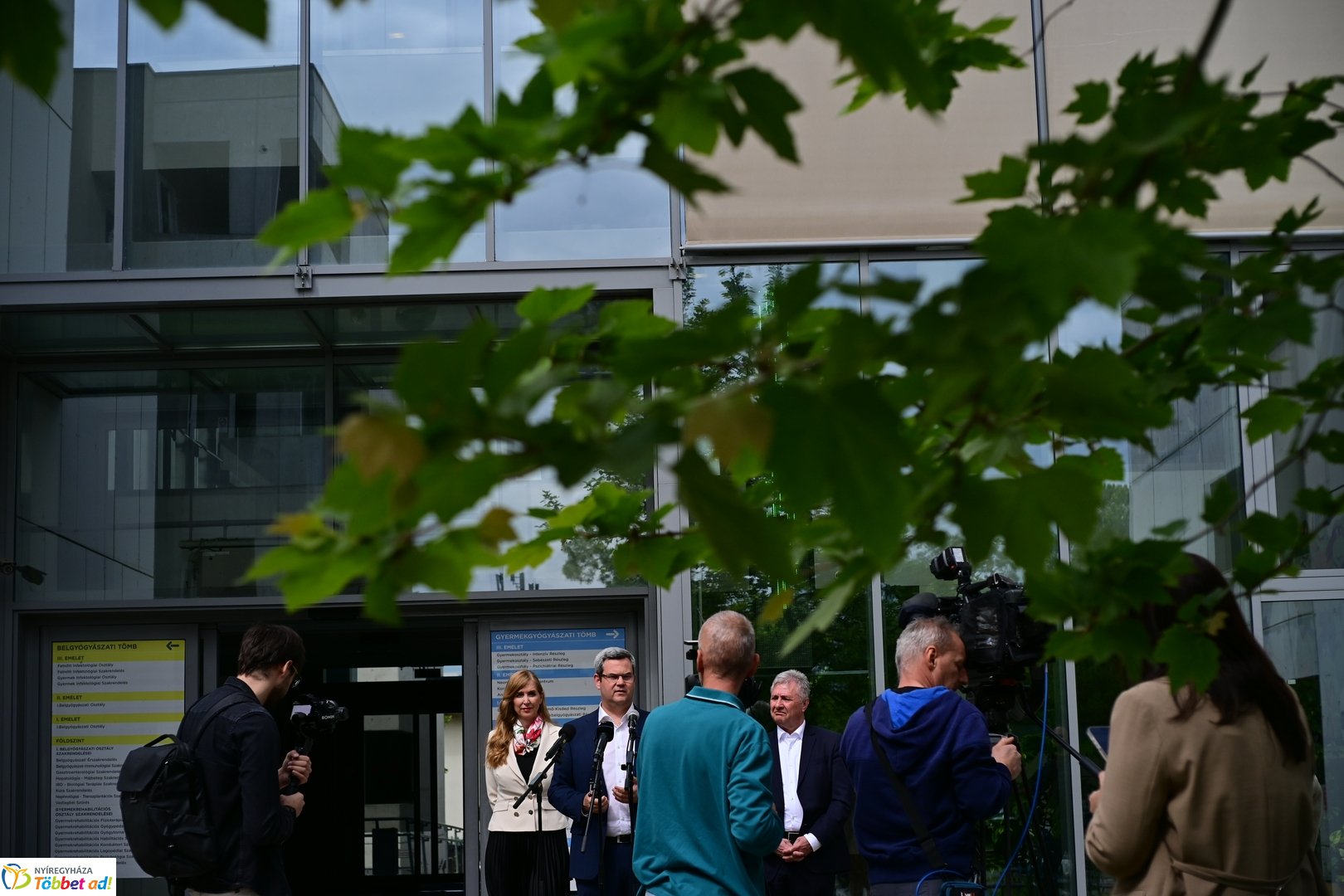 Államtitkári látogatás a Jósa András kórházban 2025 májusában